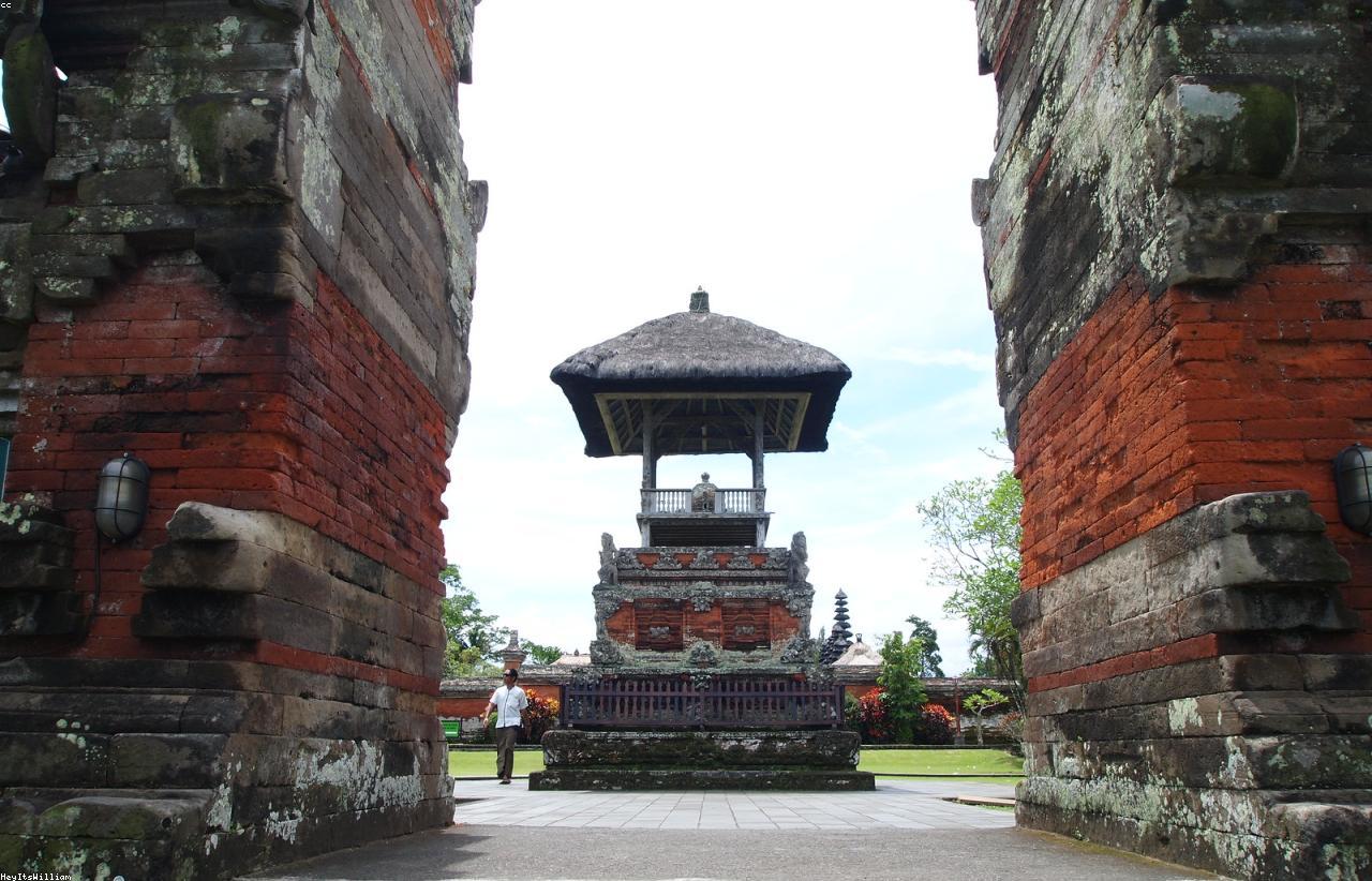 Lempuyang Heaven Gate Bali tour